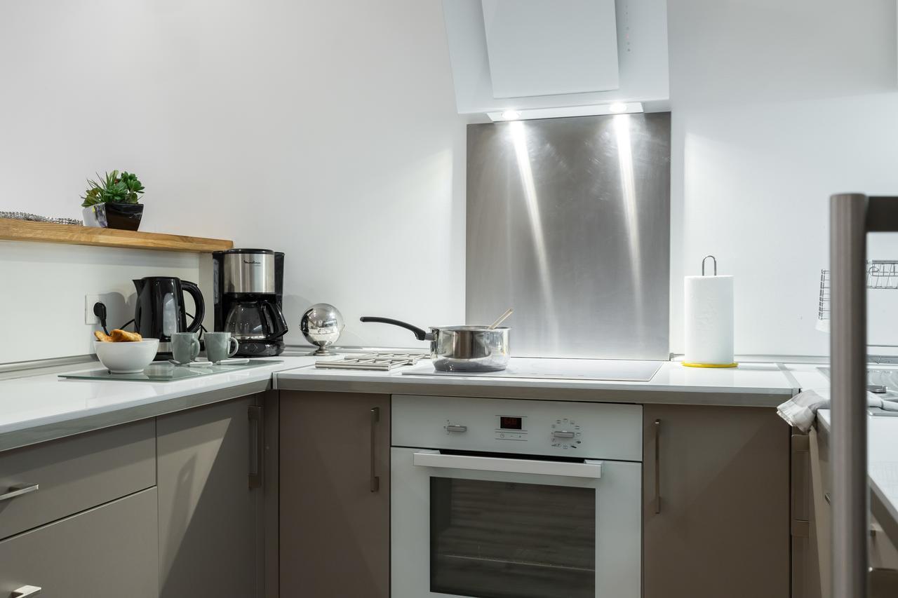 Centrale 2 - F4 Spacieux Et Confortable Au Centre Du Vieux-Nice Appartement Buitenkant foto
